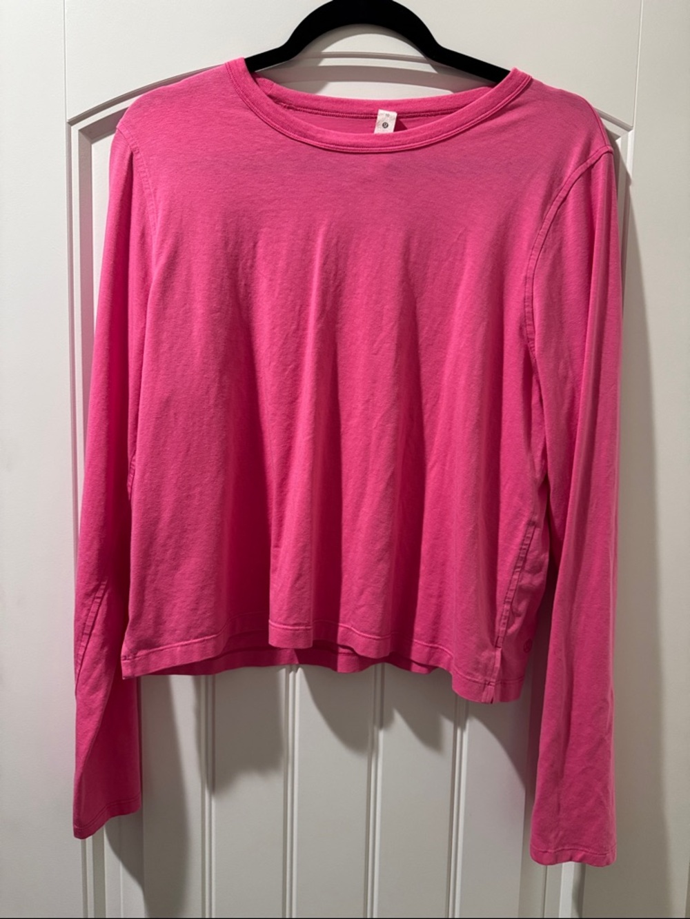 lululemon Women’s Size 10 Long Sleeve Crewneck Top - Hot Pink